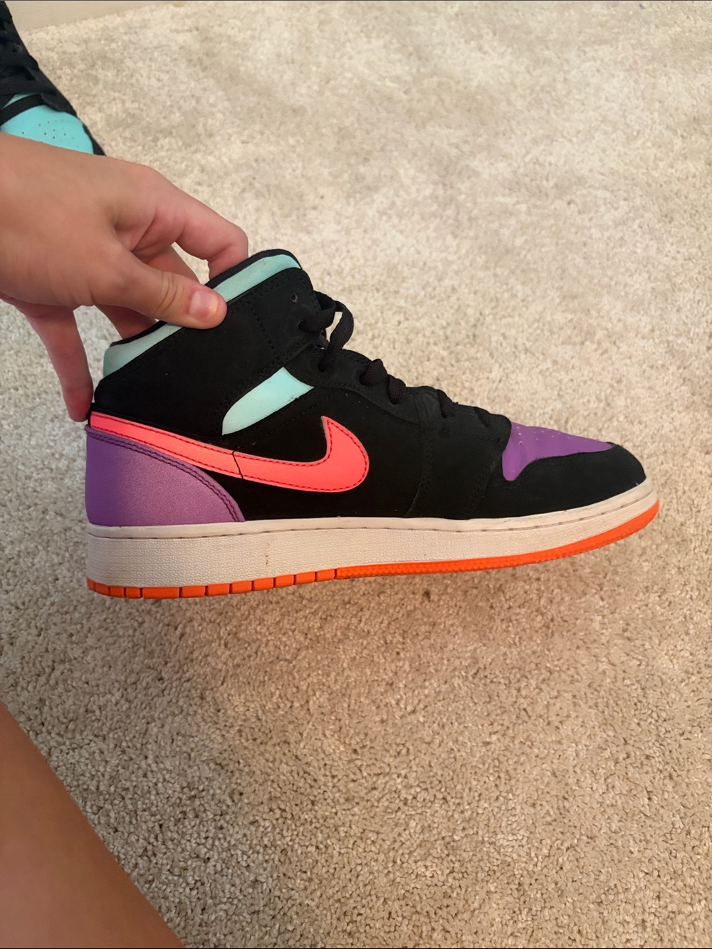 Jordan 1 Mid Multi Color GS - Picture 6 of 7